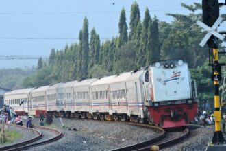 031135300 1558552811 KERETA API Muhamad Ridlo