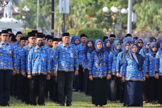 6831b28094580
