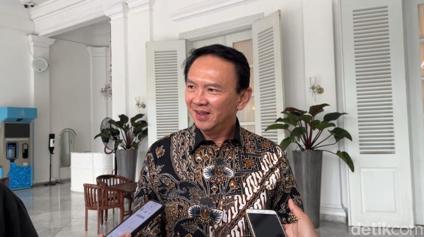 ahok usai temui pramono di balai kota brigittadetikcom 1747821181010 169