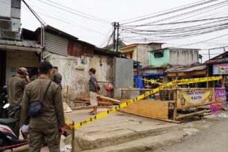 bangunan liar di sekitar pasar ciluar bogor ditertibkan 1747823870348 169