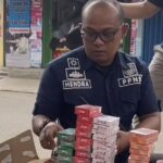 bea cukai menyita ribuan batang rokok tanpa pita cukai di warung kelontong kota bogor 1747825432807 169
