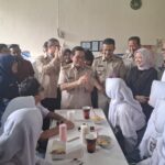 gubernur jakarta pramono anung resmi meluncurkan program kantin sehat jakarta cerdas di tiga sekolah menggantikan program sara 1747728954986 169