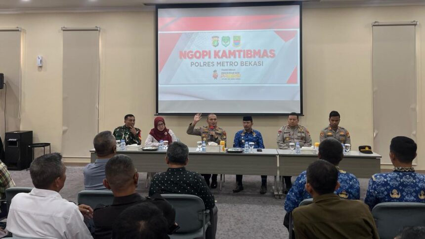 kapolres metro bekasi kombes mustofa dalam kegiatan ngopi kamtibmas dok ist 1747752455136 169