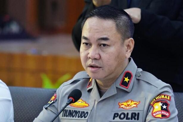 karopenmas divisi humas polri brigjen pol trunoyudo wisnu andiko 1746533694652 169