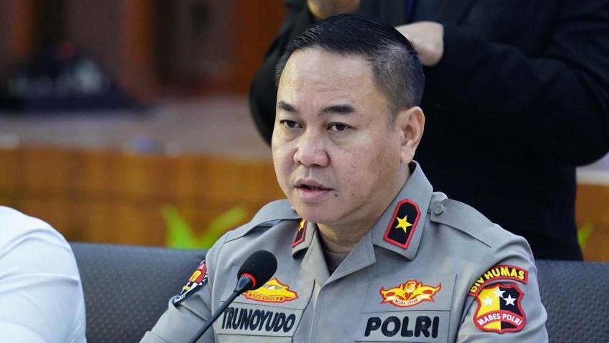karopenmas divisi humas polri brigjen pol trunoyudo wisnu andiko 1746533694652 169
