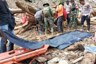 kemensos bantu korban banjir dan longsor di pegunungan arfak 1747813580170 169