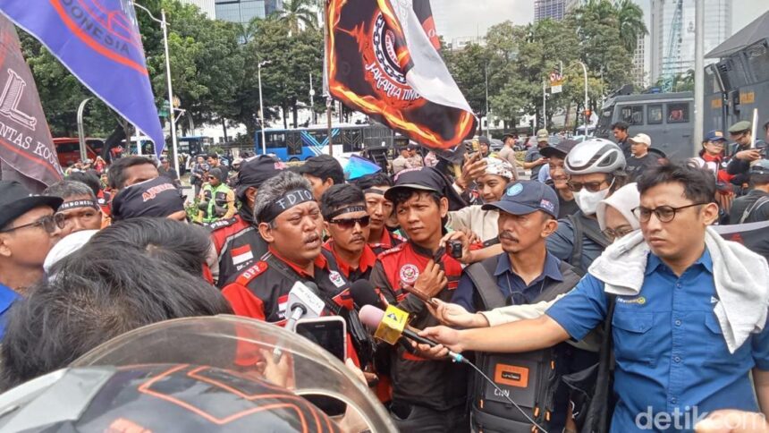 ketua umum serikat pengemudi online indonesia spoi mahmud fly 1747729244648 169