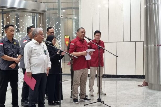 konferensi pers pengumuman kasus korupsi pemberian kredit ke sritex taufikdetikcom 1747840362531 169