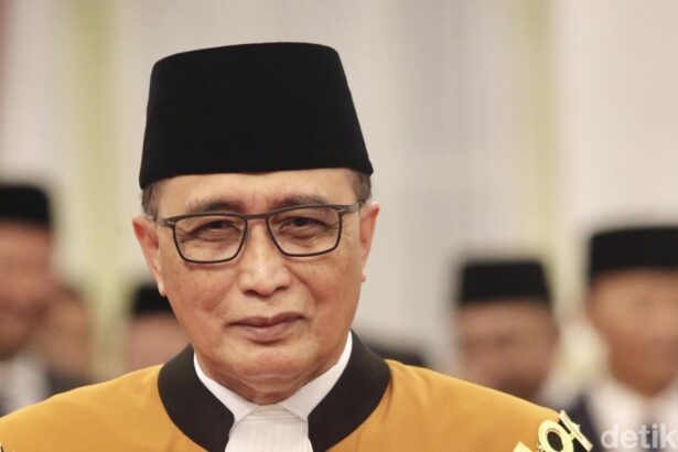 momen prabowo ambil sumpah ketua ma sunarto 1 169