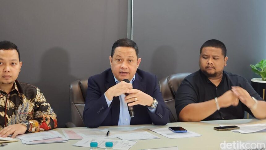 pengacara tom lembong ari yusuf amir 1 169