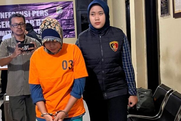 polsek johar baru amankan seorang wanita yang melakukan penipuan modus investasi bodong 1747818606886 169