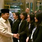 prabowo subianto disambut diaspora saat tiba di malaysia dokbiro pers sekretariat presiden 1748187536465 169