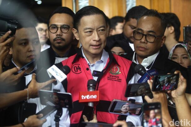 tom lembong jalani sidang lanjutan kasus impor gula 1741672579614 169